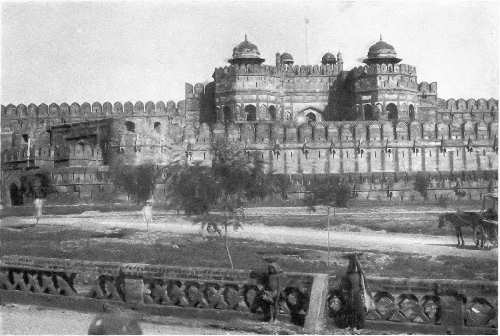 Agra Palace and part of wall and gateway to the fort