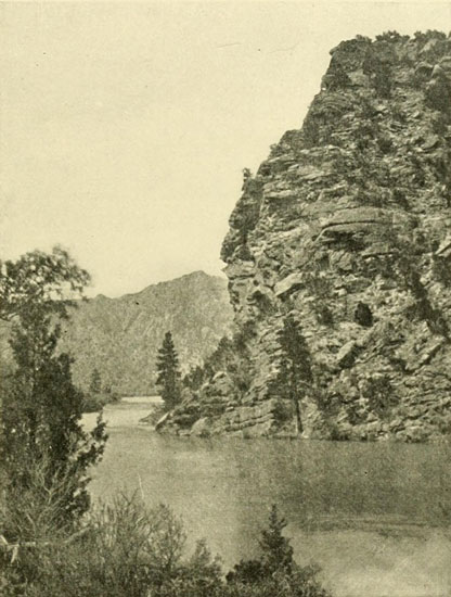 Red
Canyon—Green River. Upper Portion. Looking up Stream.